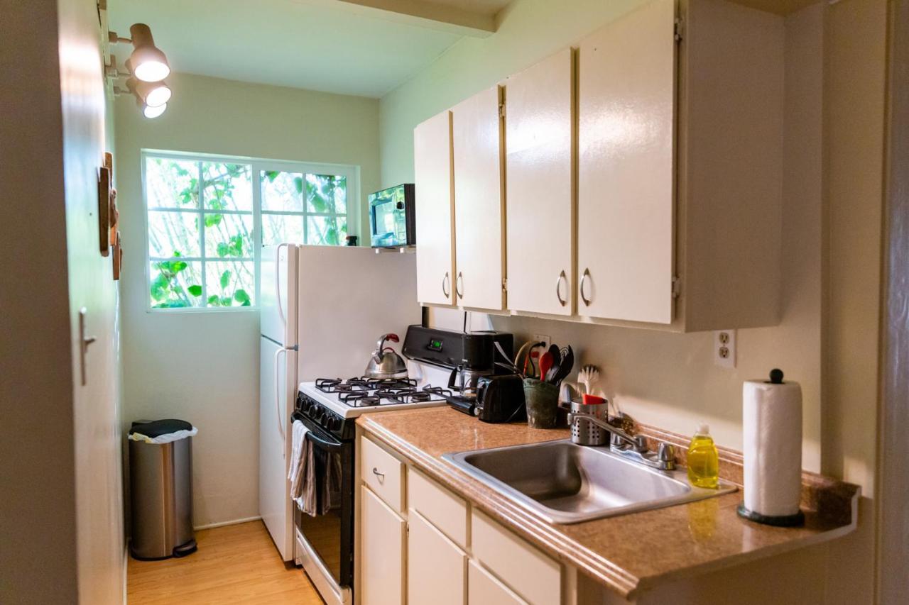 Hollywood Hills Suites ロサンゼルス エクステリア 写真