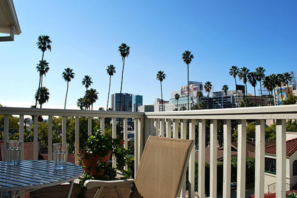 Hollywood Hills Suites ロサンゼルス エクステリア 写真